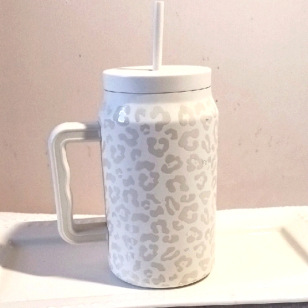 HYDRAPEAK White Leopard Print Insulated Quencher with Straw -50 oz. - Picture 10 of 10